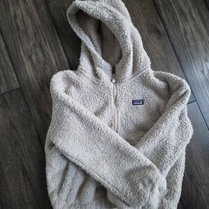 Patagonia Kids Cream Fleece Jacket. Fits Like A 10/12